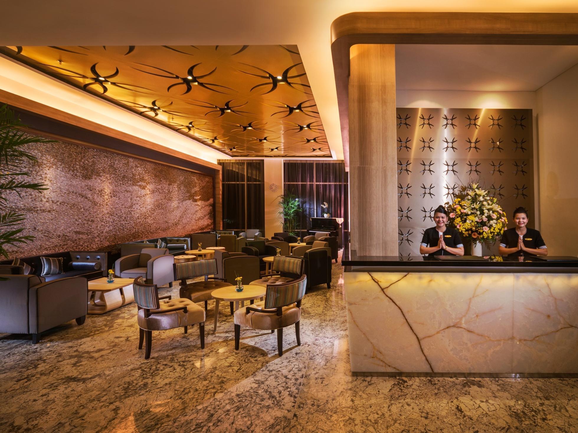 Blue Sky Hotel Petamburan Джакарта Екстериор снимка
